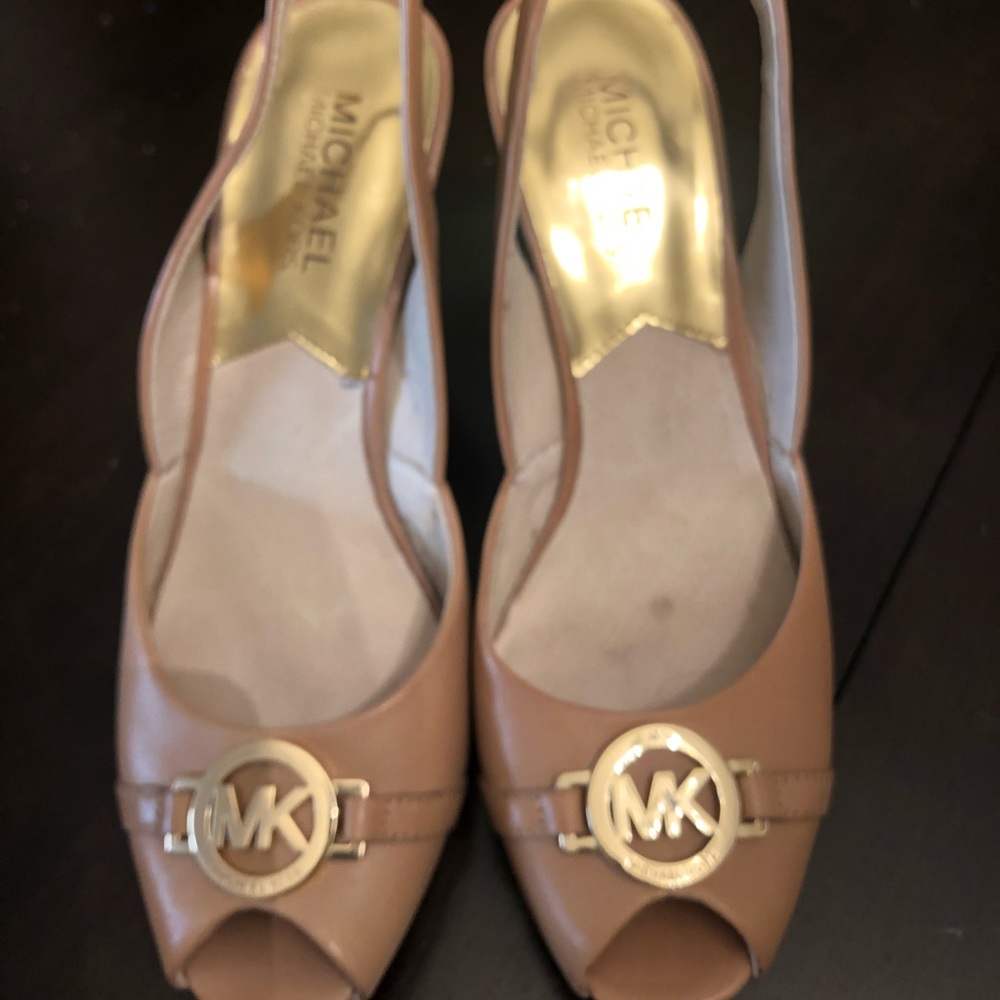 Michael Kors wedge sandals. Worn 2 times.
